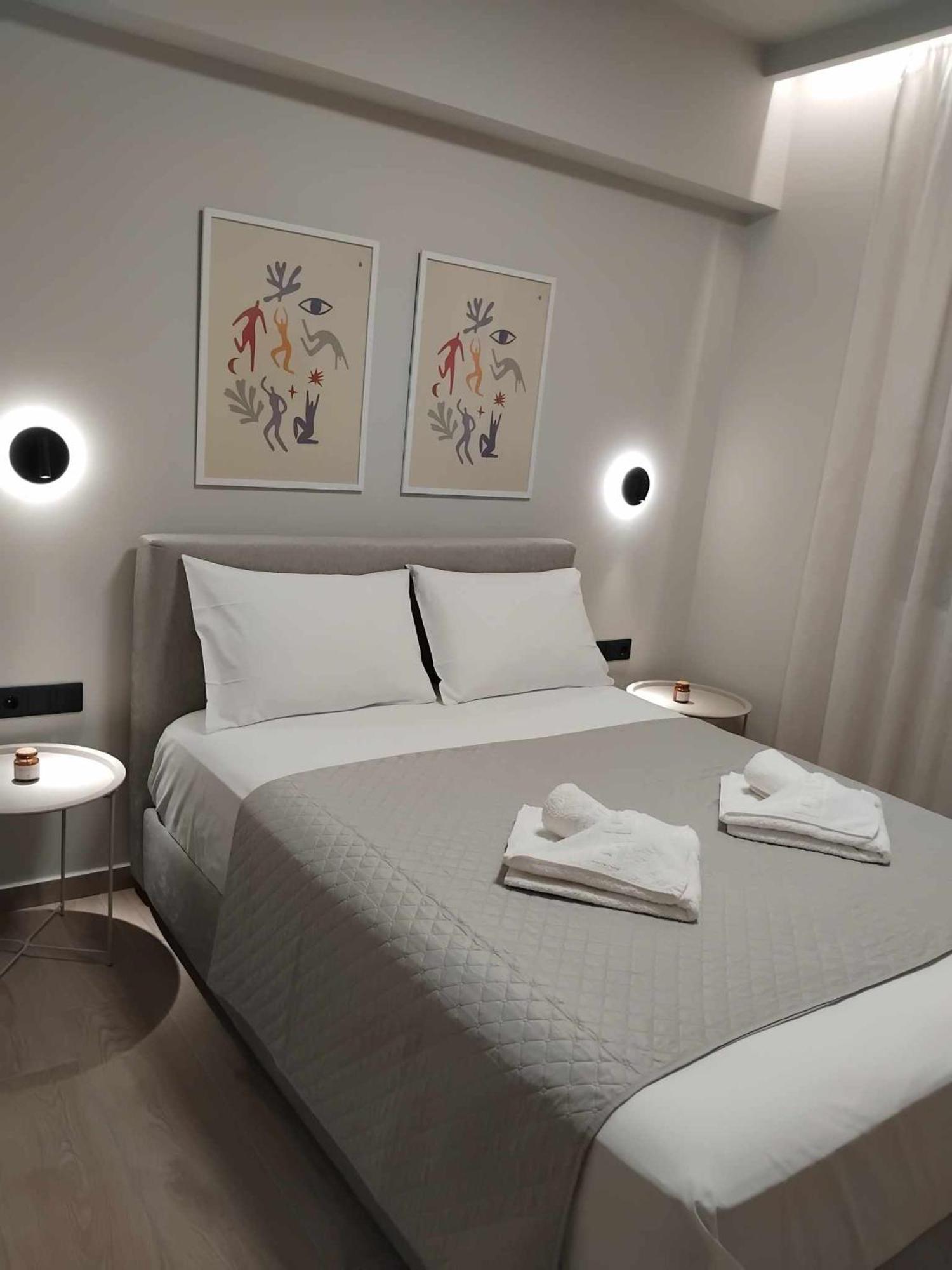 Simple, Calm And Luxurious Apartamento Calamata Exterior foto