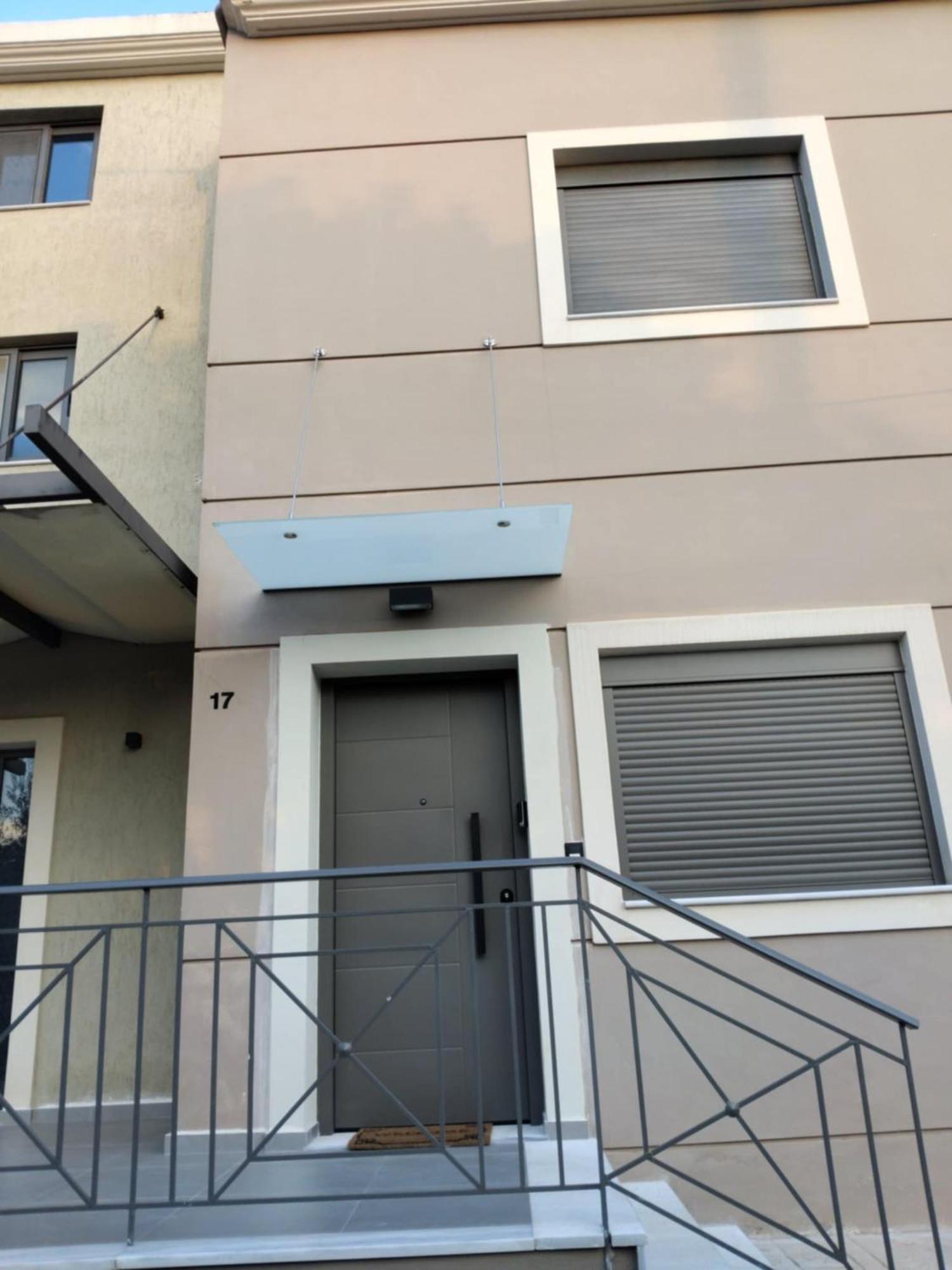Simple, Calm And Luxurious Apartamento Calamata Exterior foto