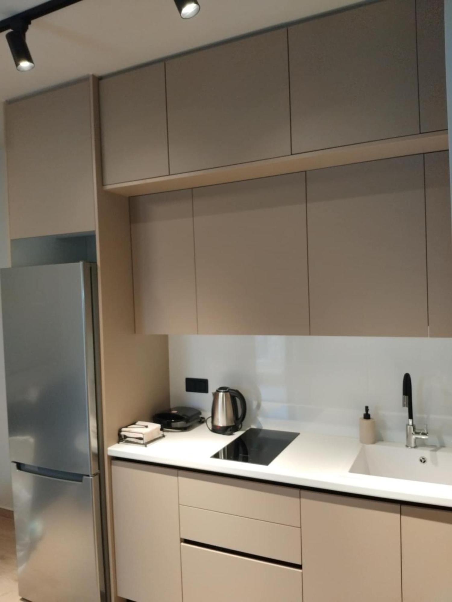 Simple, Calm And Luxurious Apartamento Calamata Exterior foto